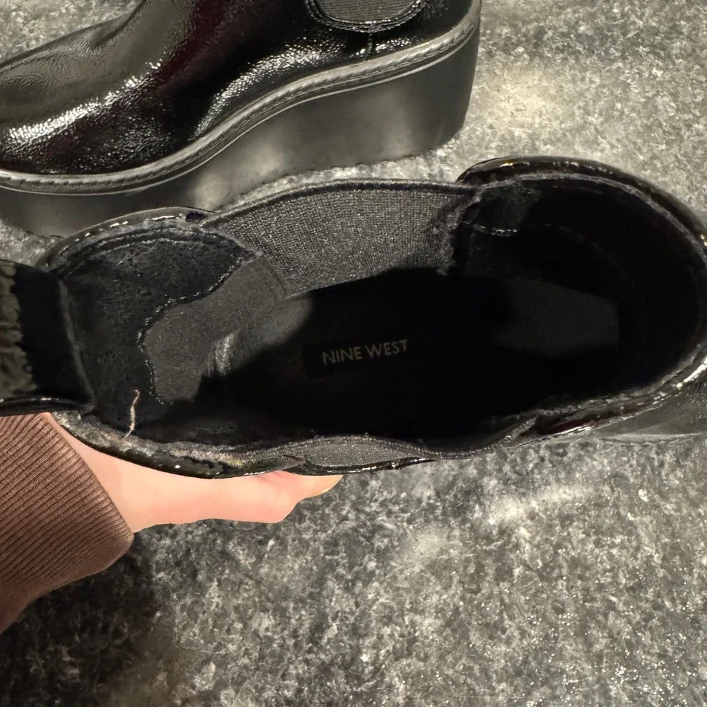Nine West Chunky Platform Chelsea Boots Slip On Patent Leather Womens 9